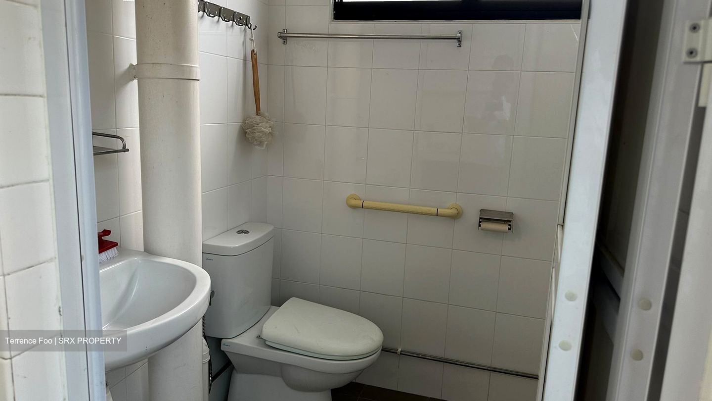 Blk 121 Ang Mo Kio Avenue 3 (Ang Mo Kio), HDB 3 Rooms #577595941